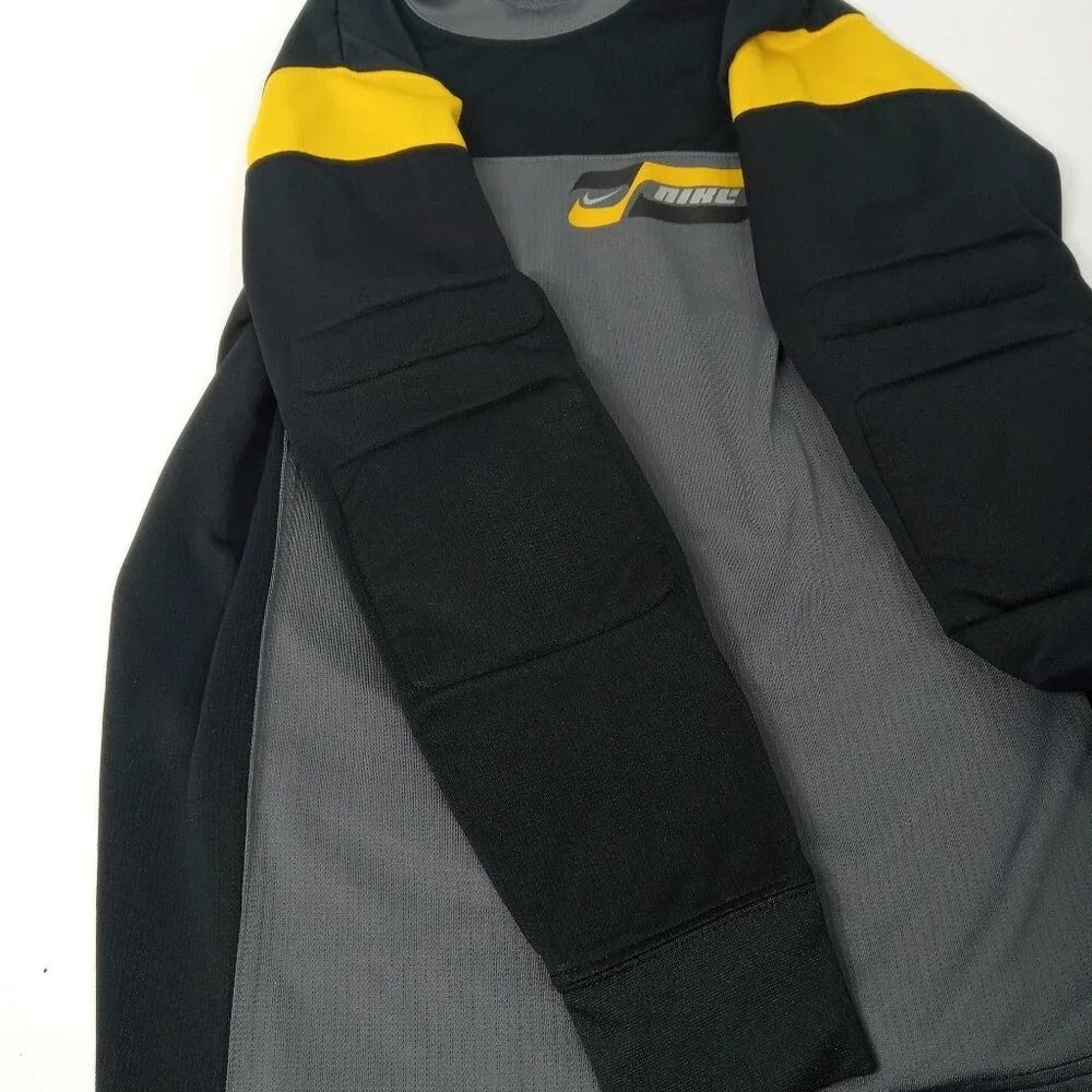 NIKE Gray Black Polyester Padded Elbow Performance Jersey Shirt Boys Size Medium